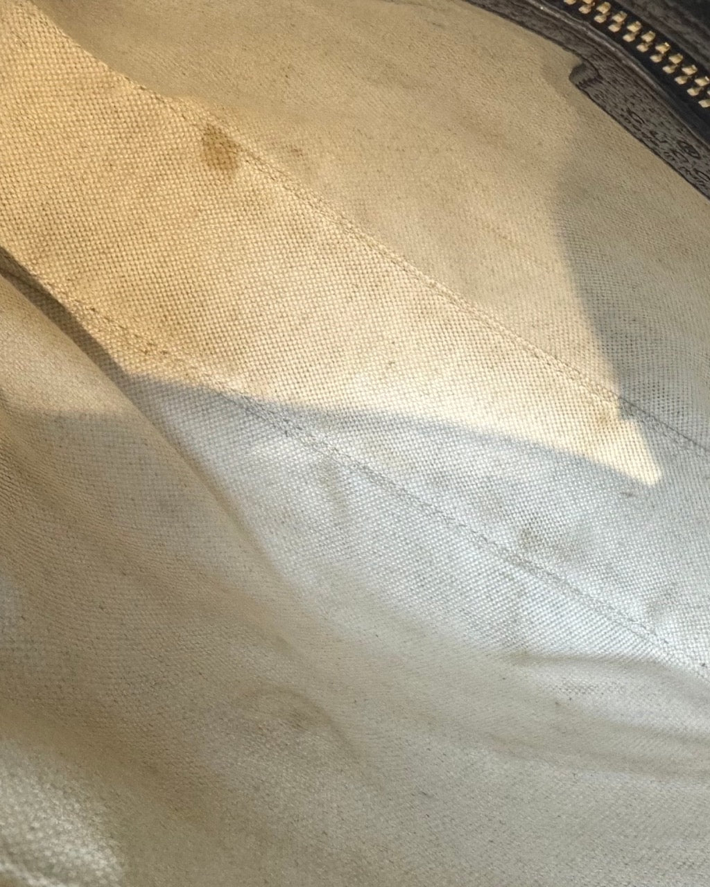 Gucci Jumbo GG Canvas Messenger Bag