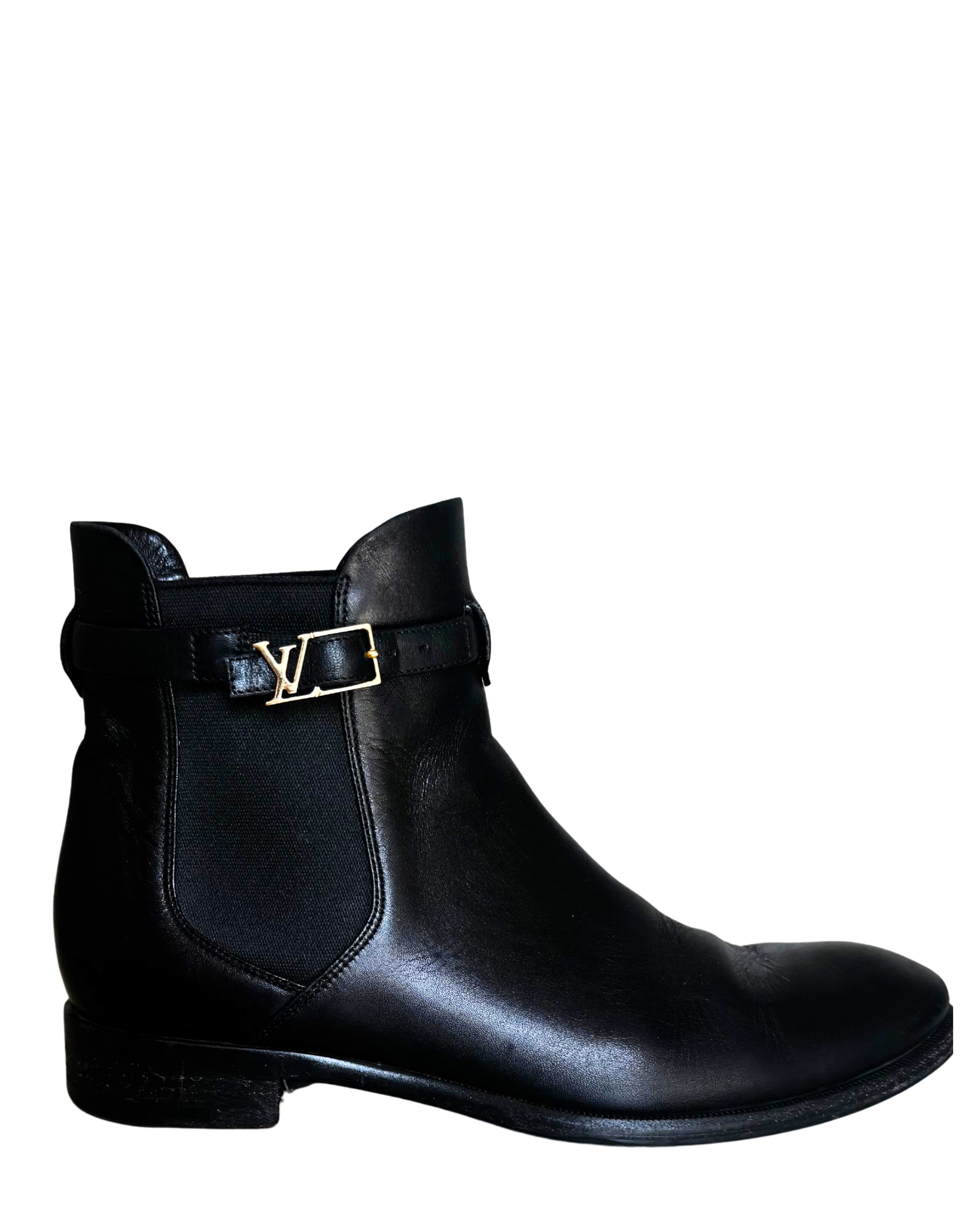 chelsea boots