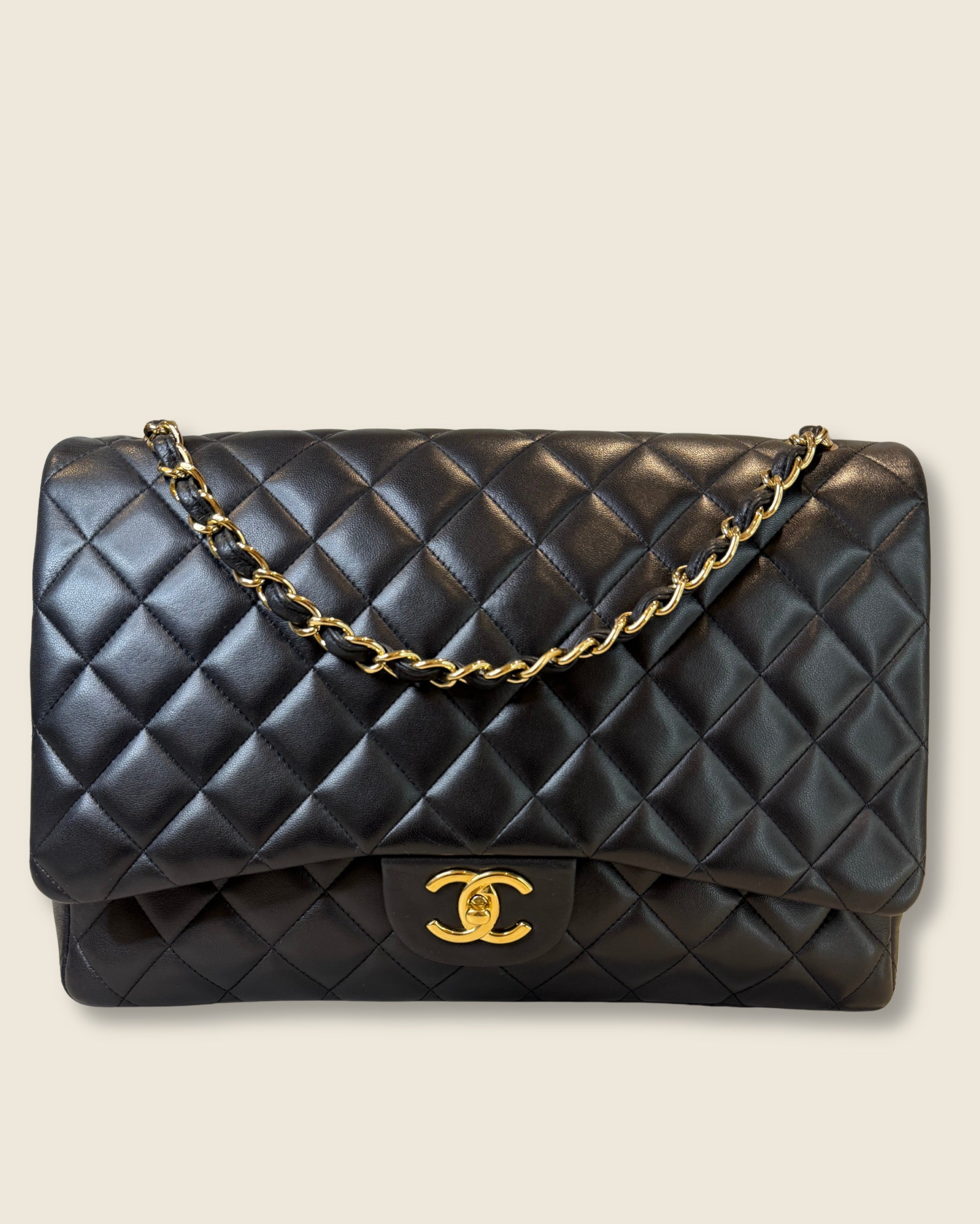 Chanel Double Flap maxi Bag zwart lamsleer voorkant