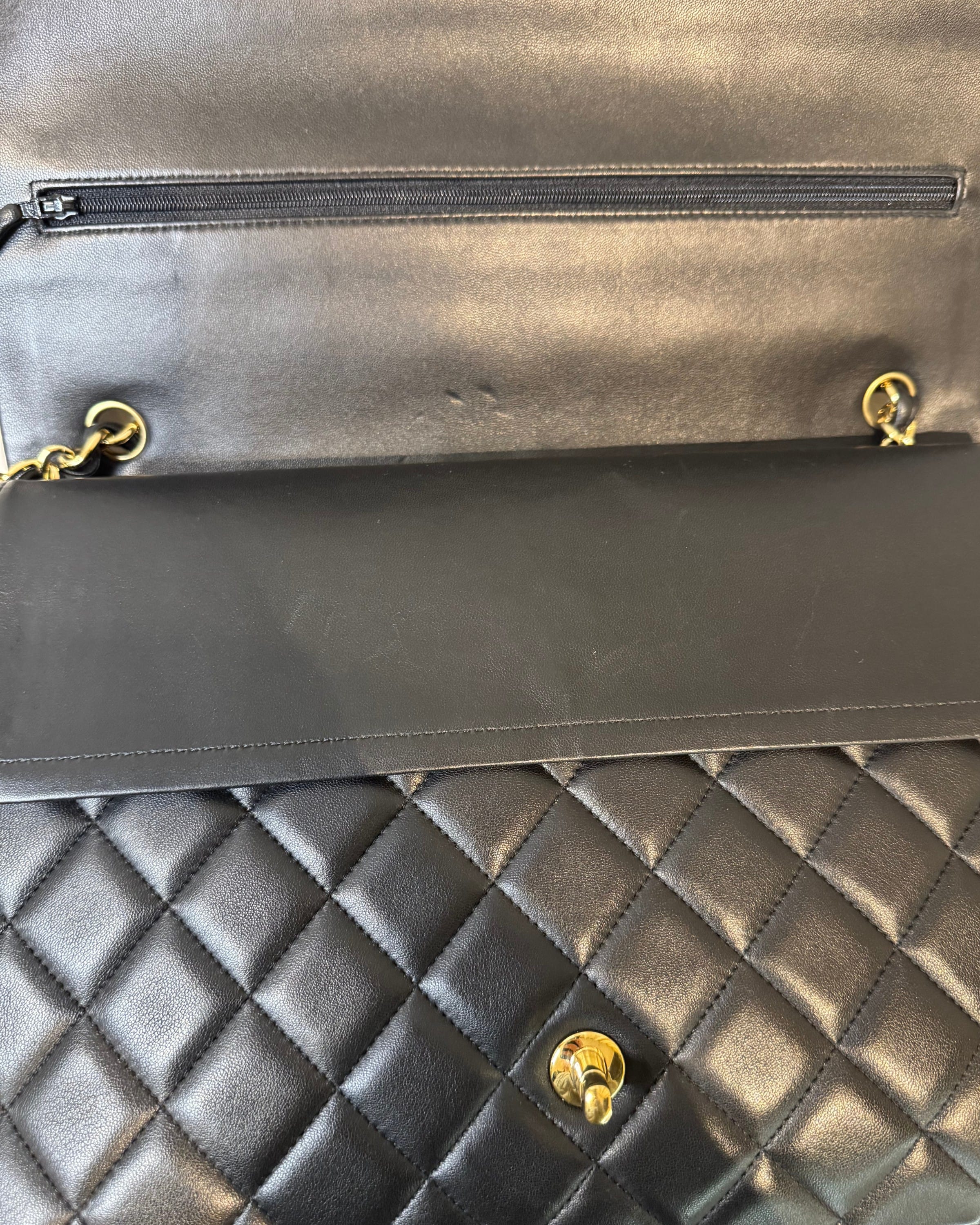 Chanel Double Flap maxi Bag zwart lamsleer rits