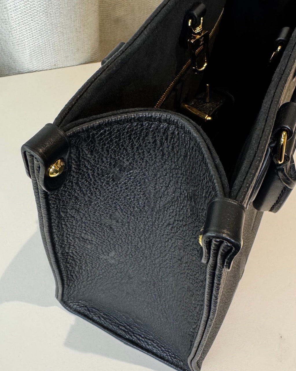 Louis Vuitton Onthego pm