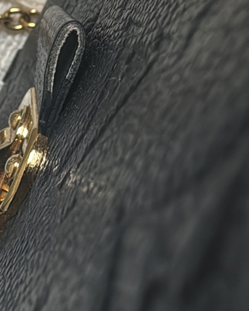 Louis Vuitton Vavin Chain Wallet Zwart
