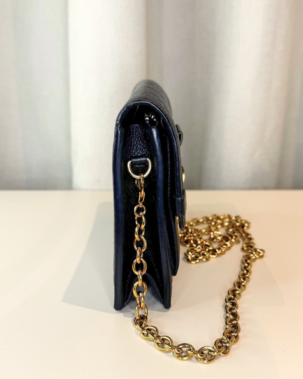 Louis Vuitton Vavin Chain Wallet Zwart