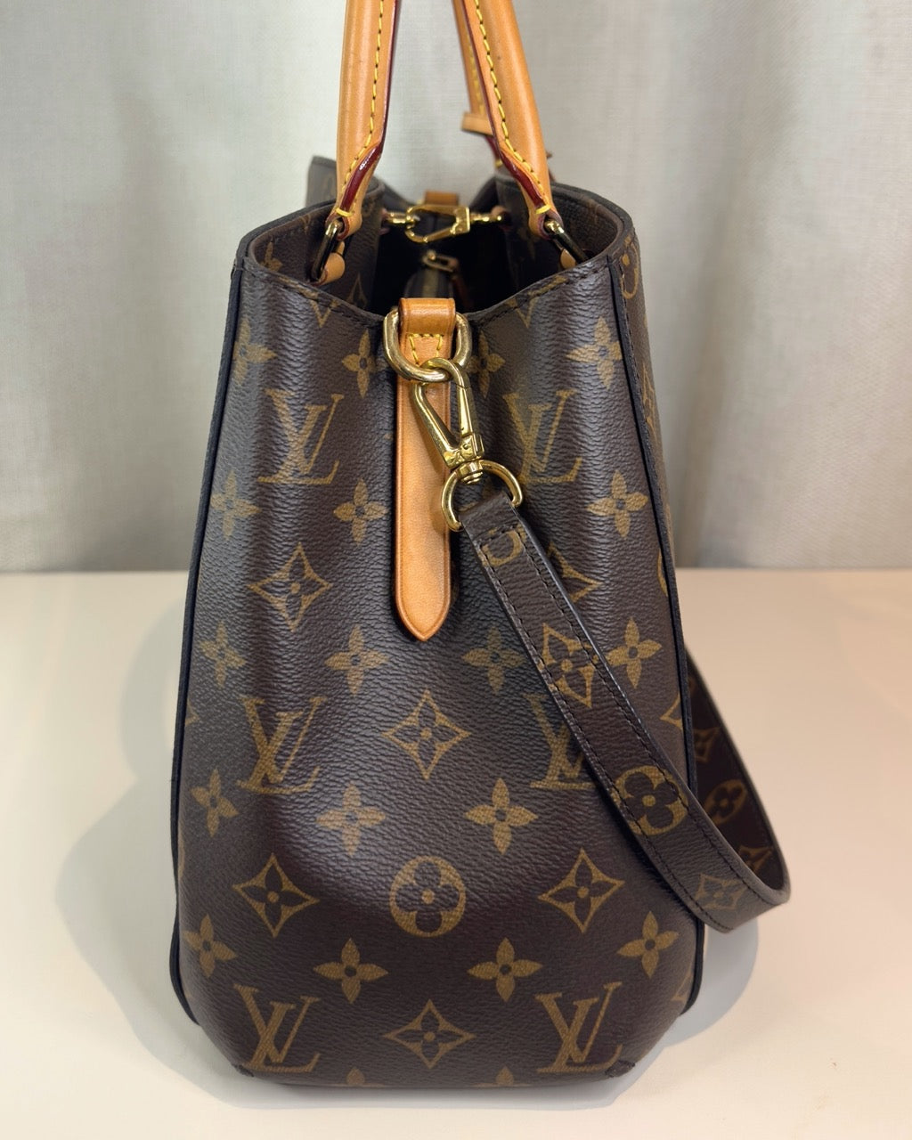 Louis Vuitton Montaigne