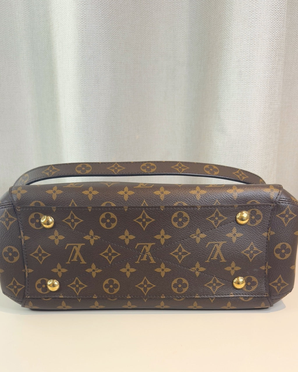 Louis Vuitton Montaigne