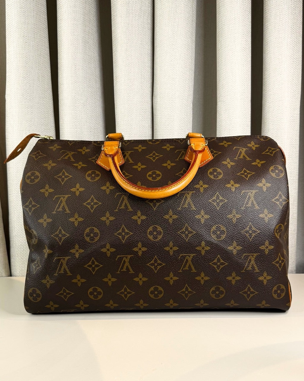 Louis Vuitton Speedy 35