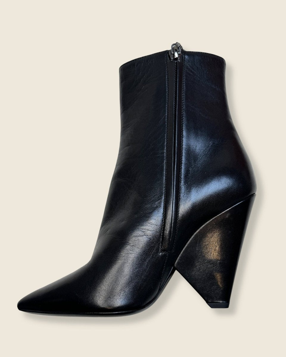 saint laurent - Niki Ankle Boots - Preloved Pieces