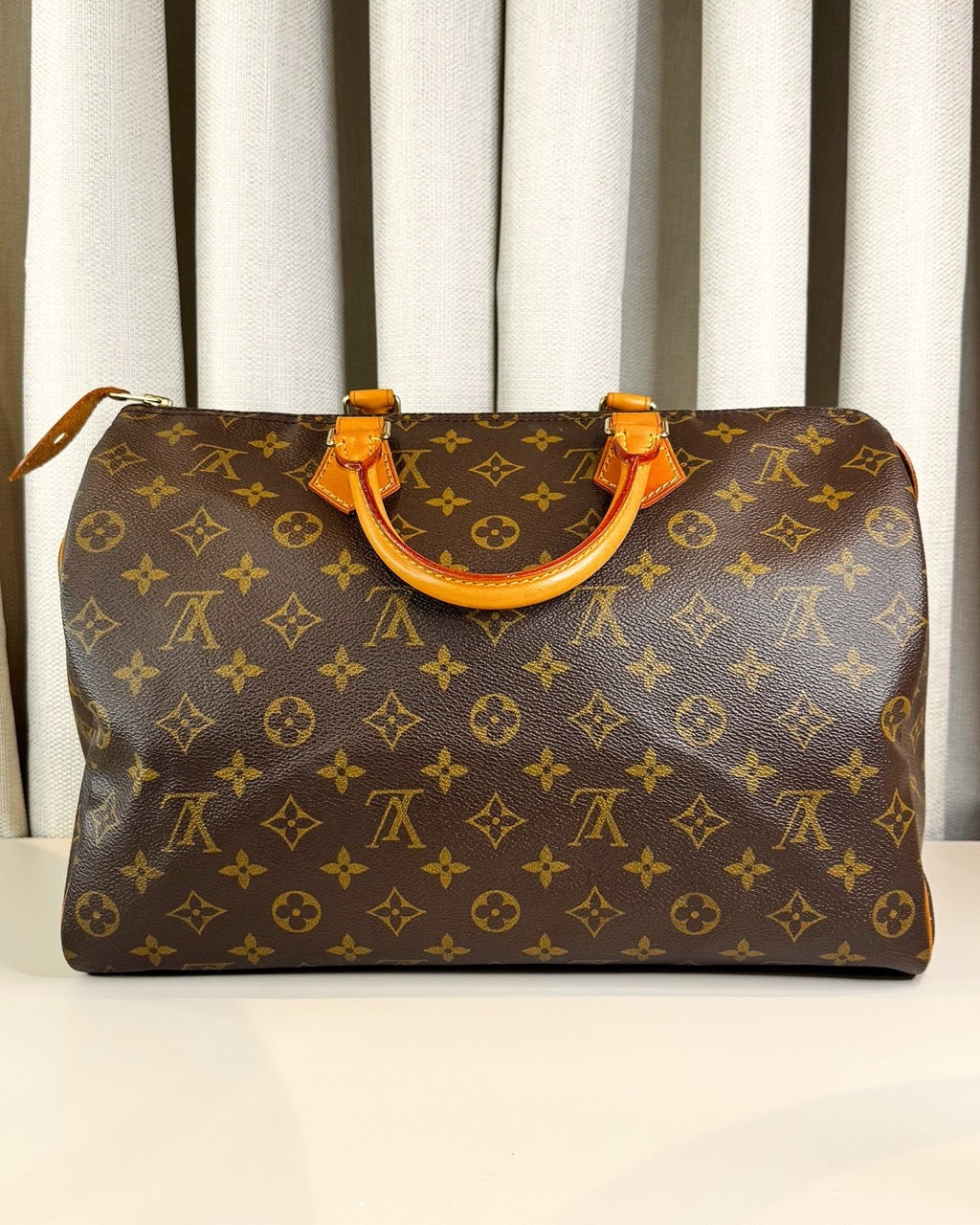 Louis Vuitton Speedy 35